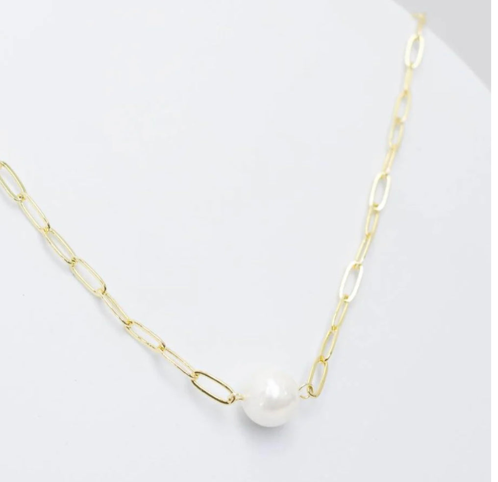 Single Pearl Gold Paperclip Necklace